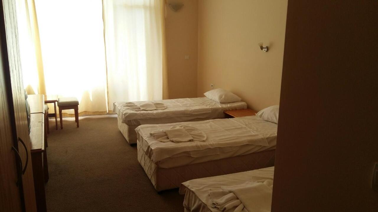 Hotel Seasons 2 ซันนีบีช ภายนอก รูปภาพ